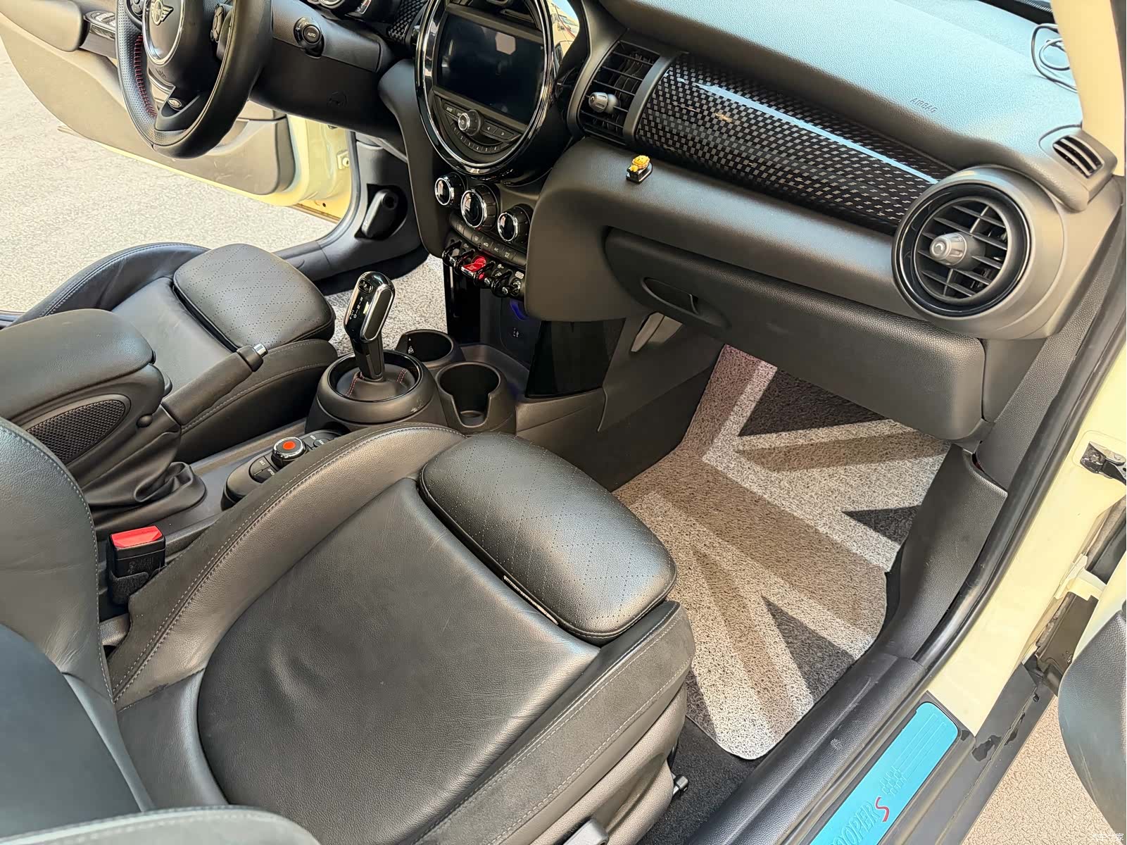 Mini Cooper, 2019 11