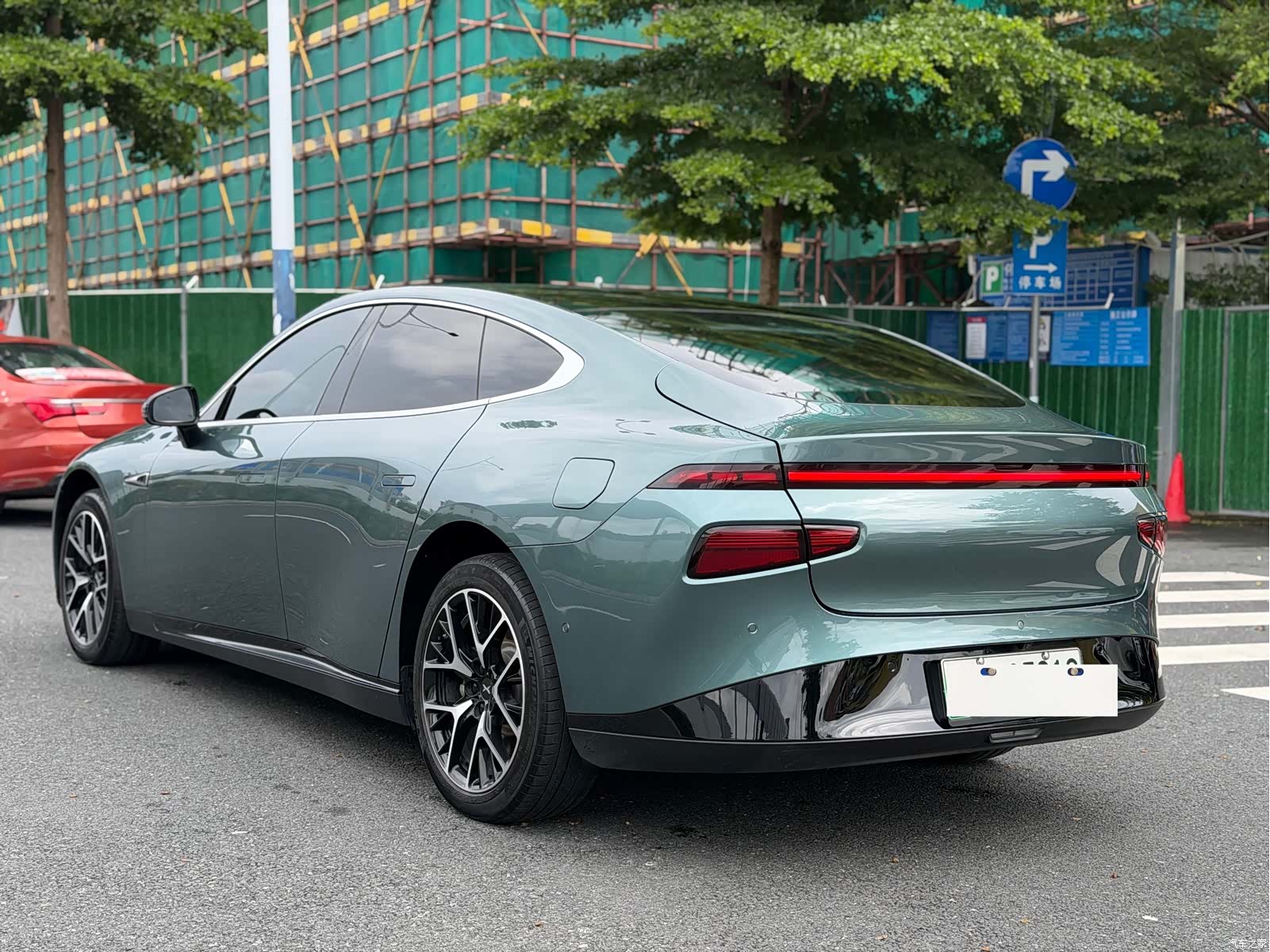 Xpeng P7, 2023 9