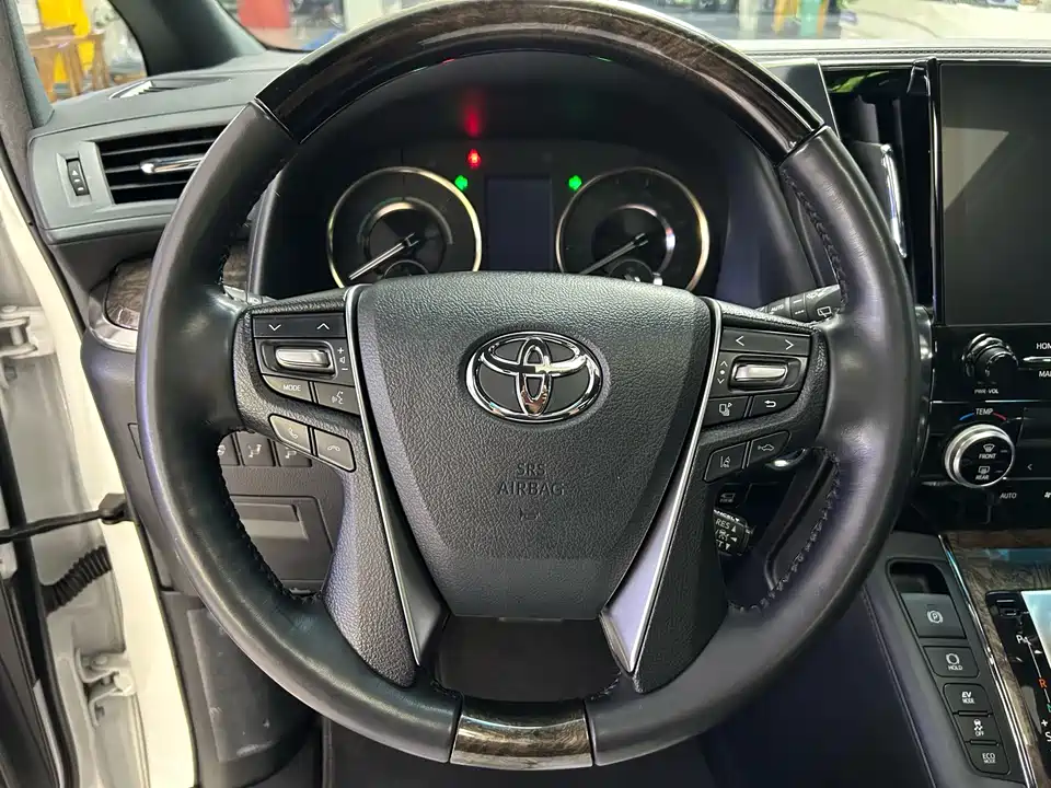 Toyota Elfa Toyota Elfa