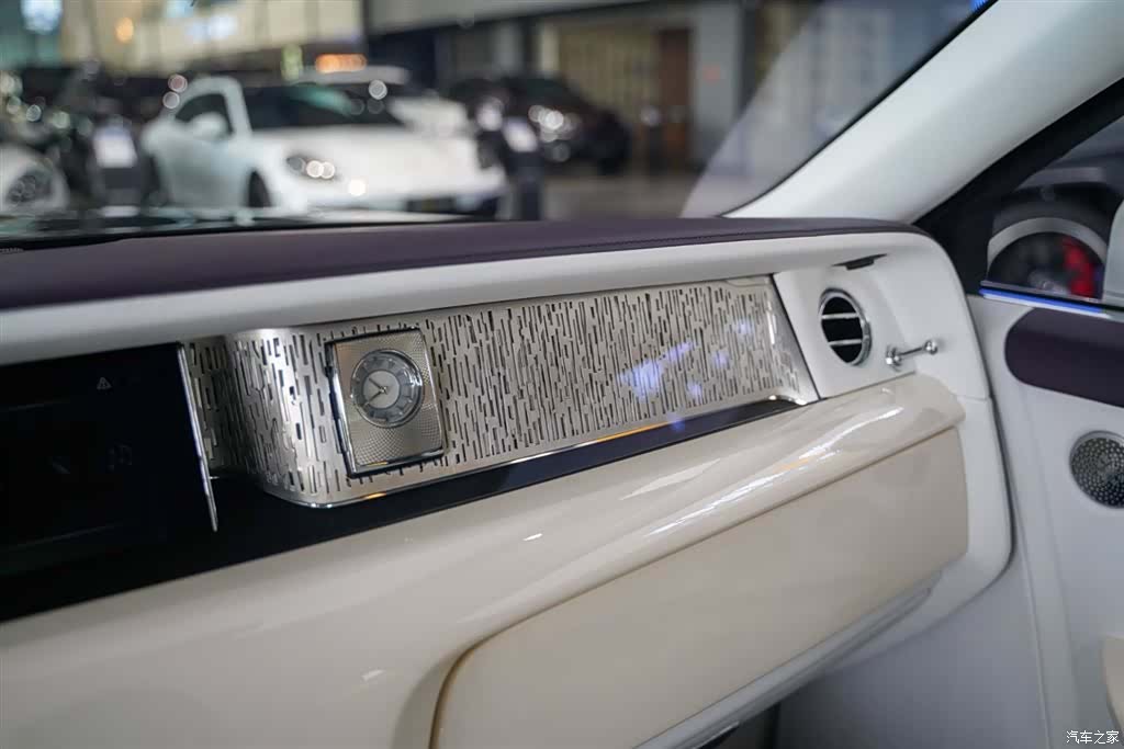 Rolls-Royce Phantom, 2019 24