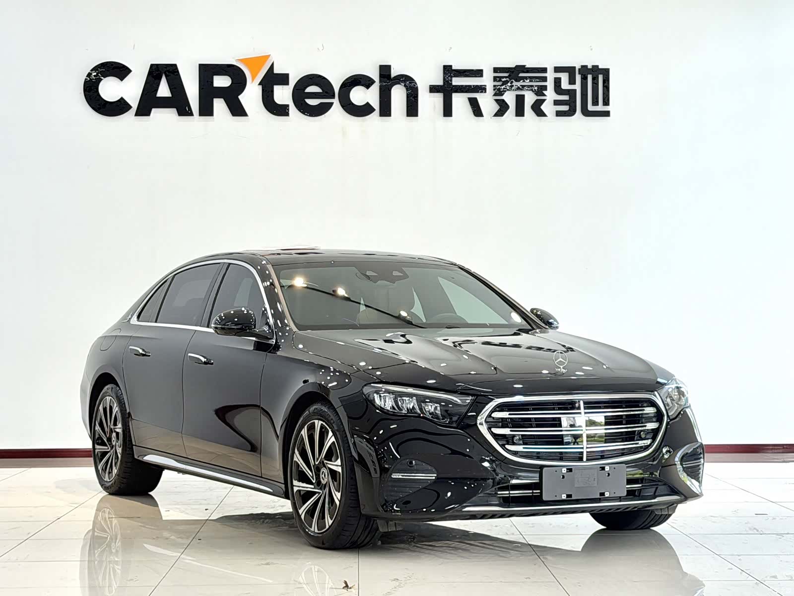 Mercedes-Benz E-Class, 2025 3