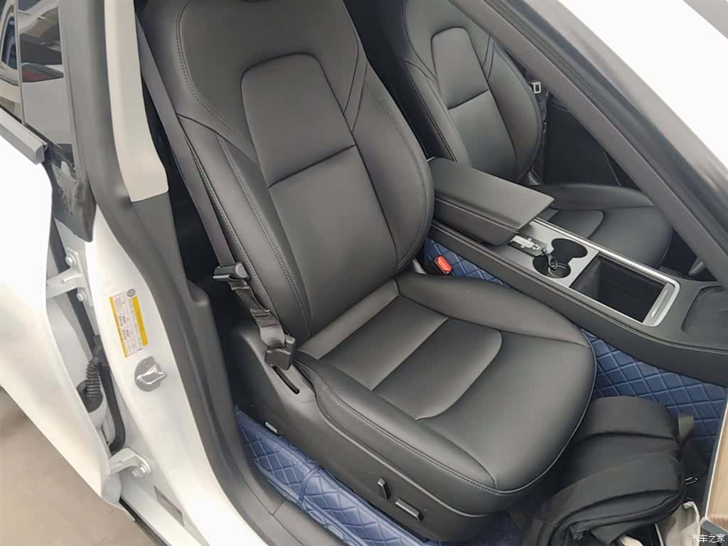 Tesla Model Y, 2021 25