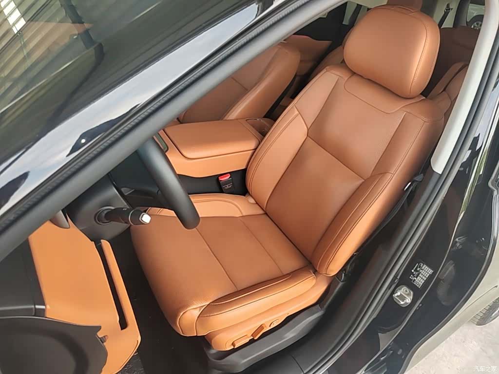 Leapmotor C16, 2025 15