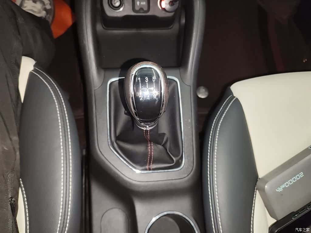 Changan CS35, 2018 14