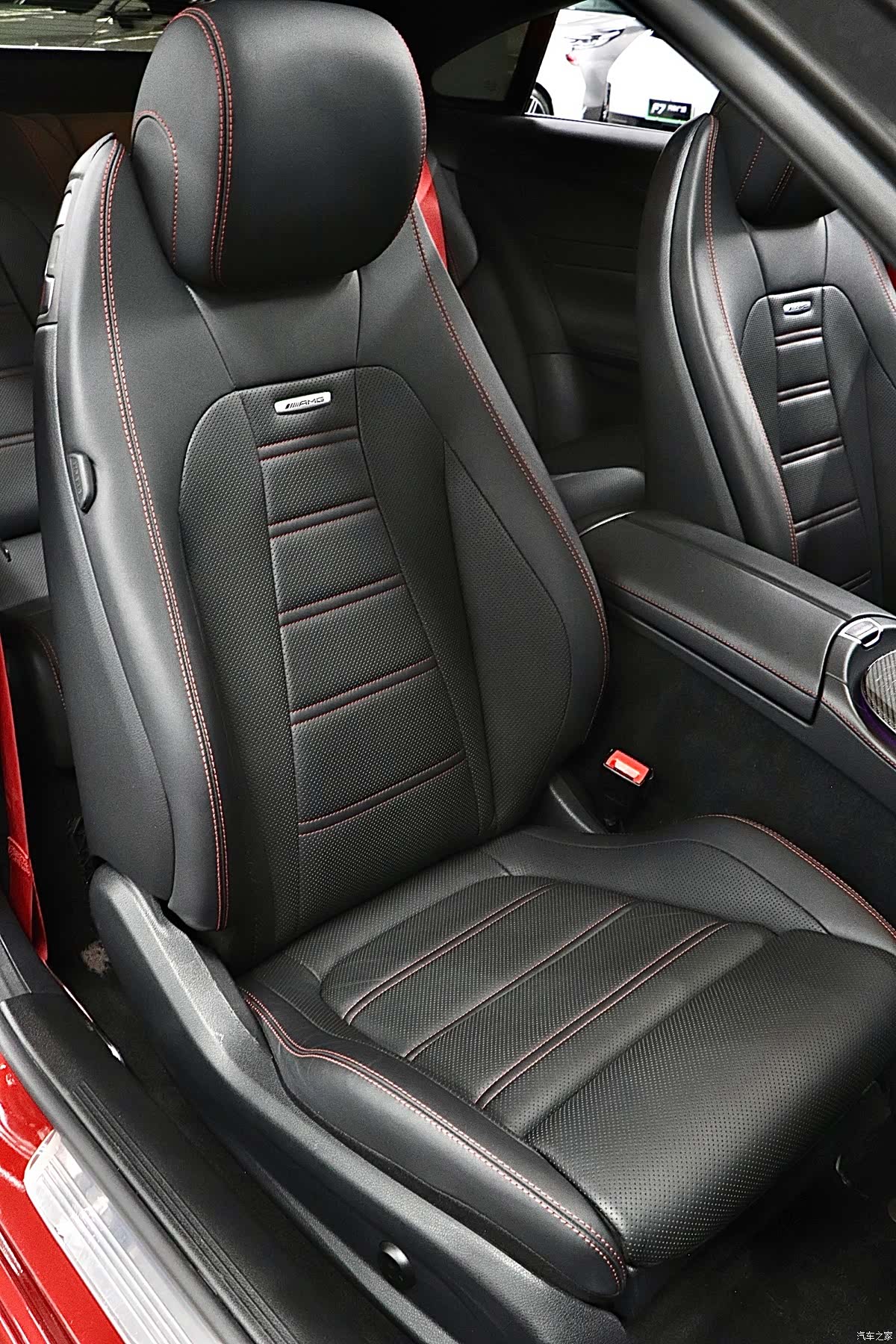Mercedes-Benz E-Class, 2020 14
