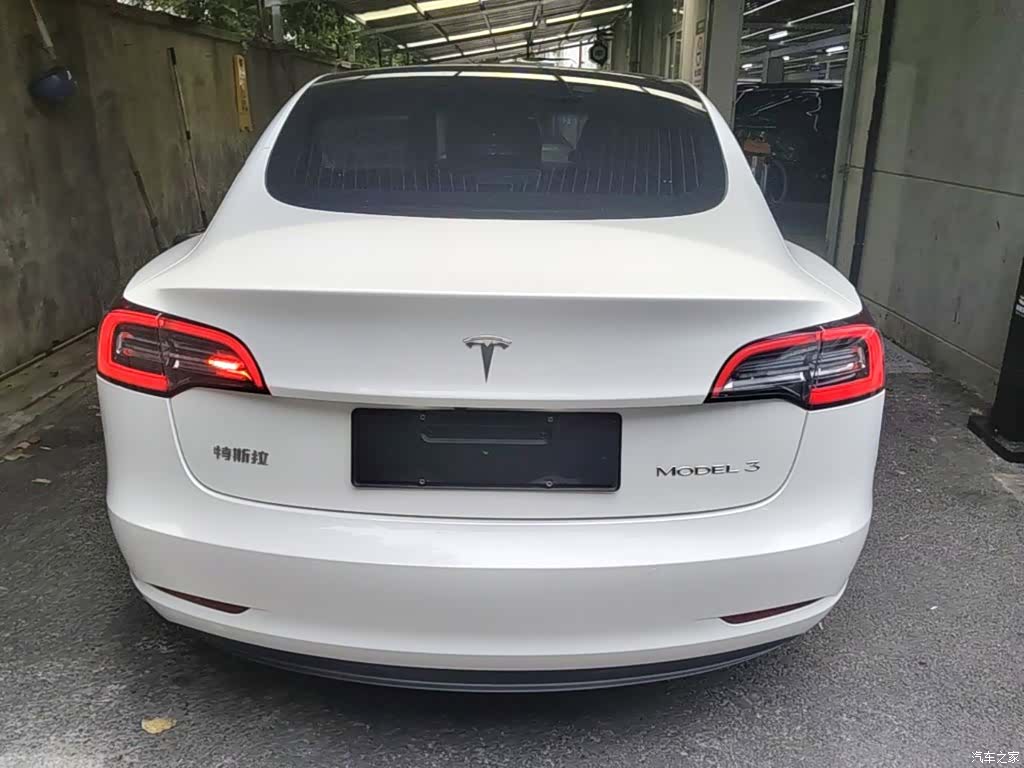Tesla Model 3, 2020 6