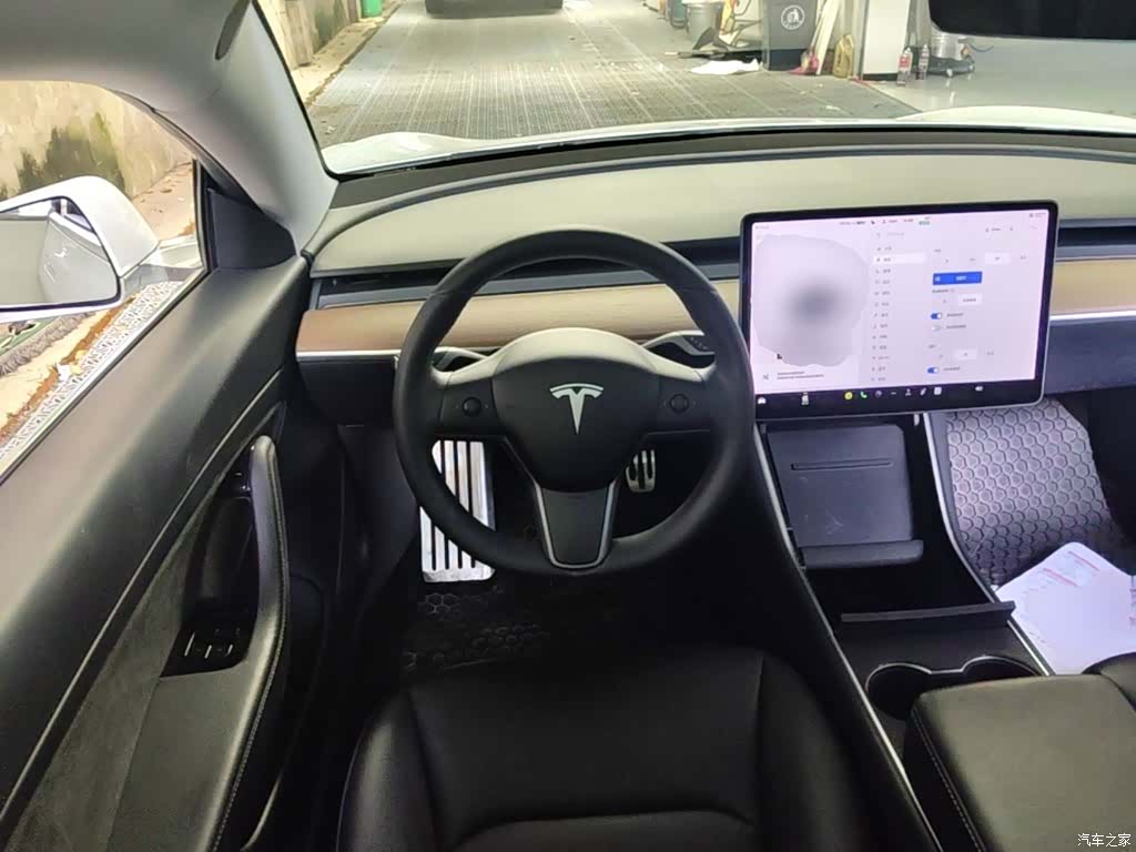 Tesla Model 3, 2020 11