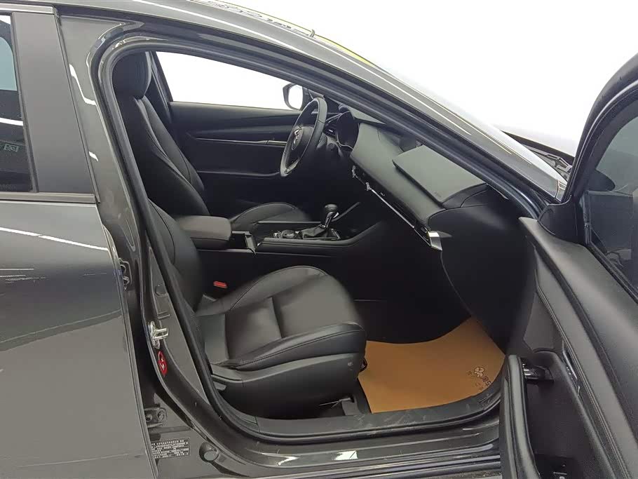 Mazda 3 Angkesaila