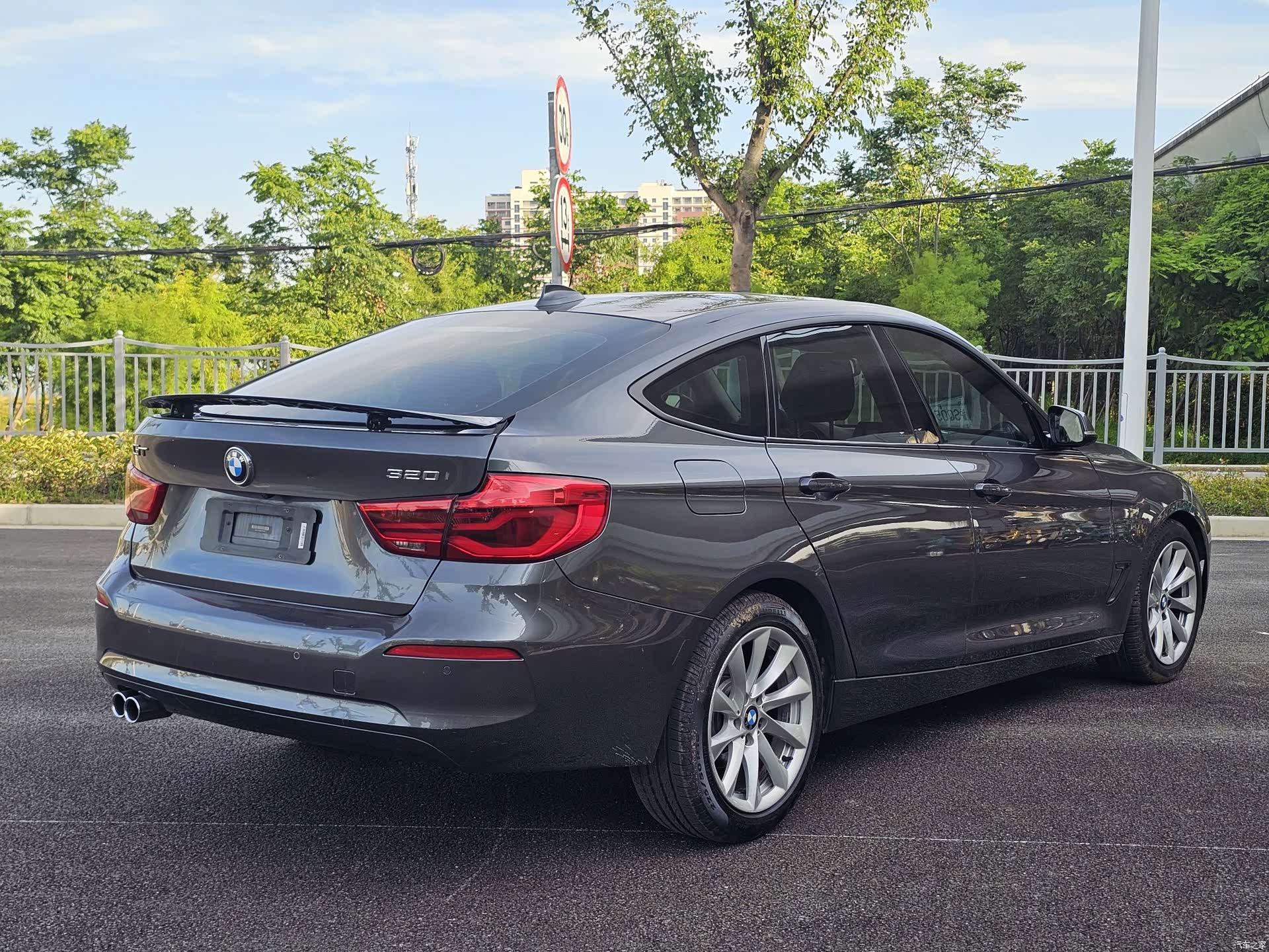 BMW 3 Series, 2018 14