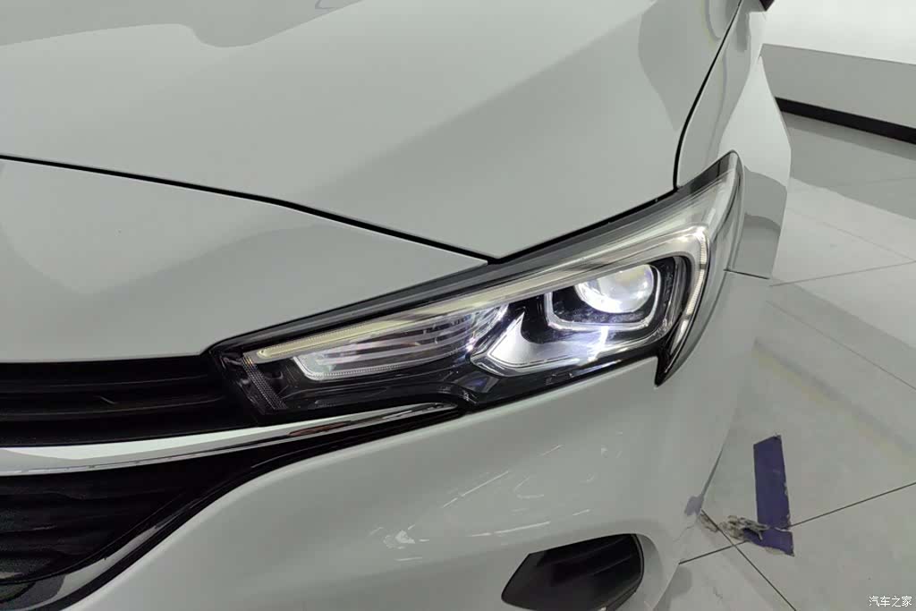 Buick Verano, 2021 все фото