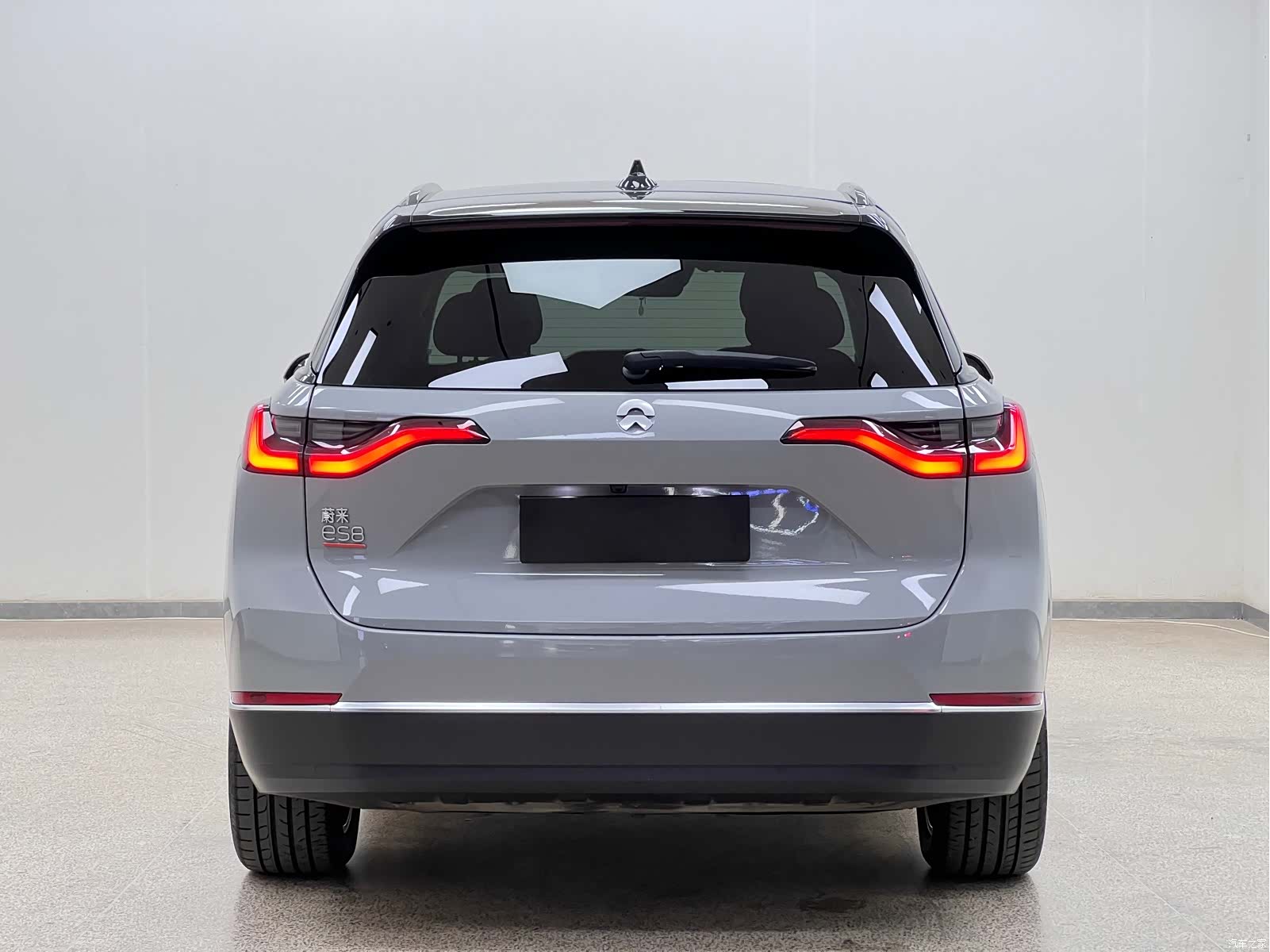 NIO ES8, 2021 6