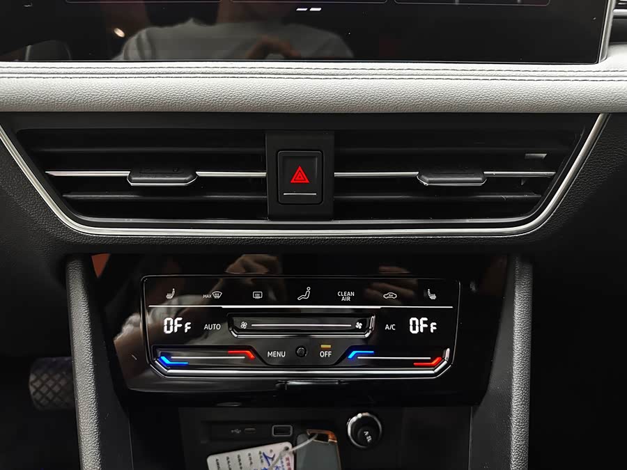 Volkswagen Tiguan L 2023, фото 15