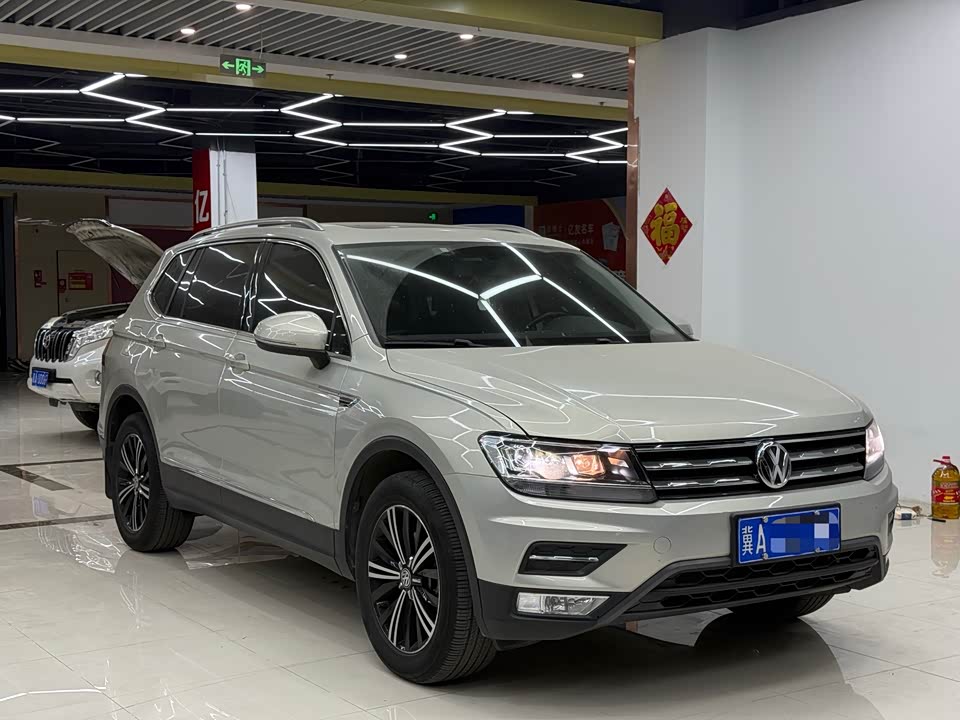 Volkswagen Tiguan L