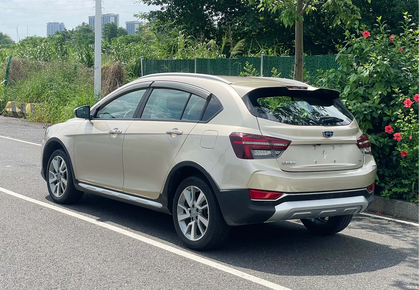 Geely S1, 2018 7
