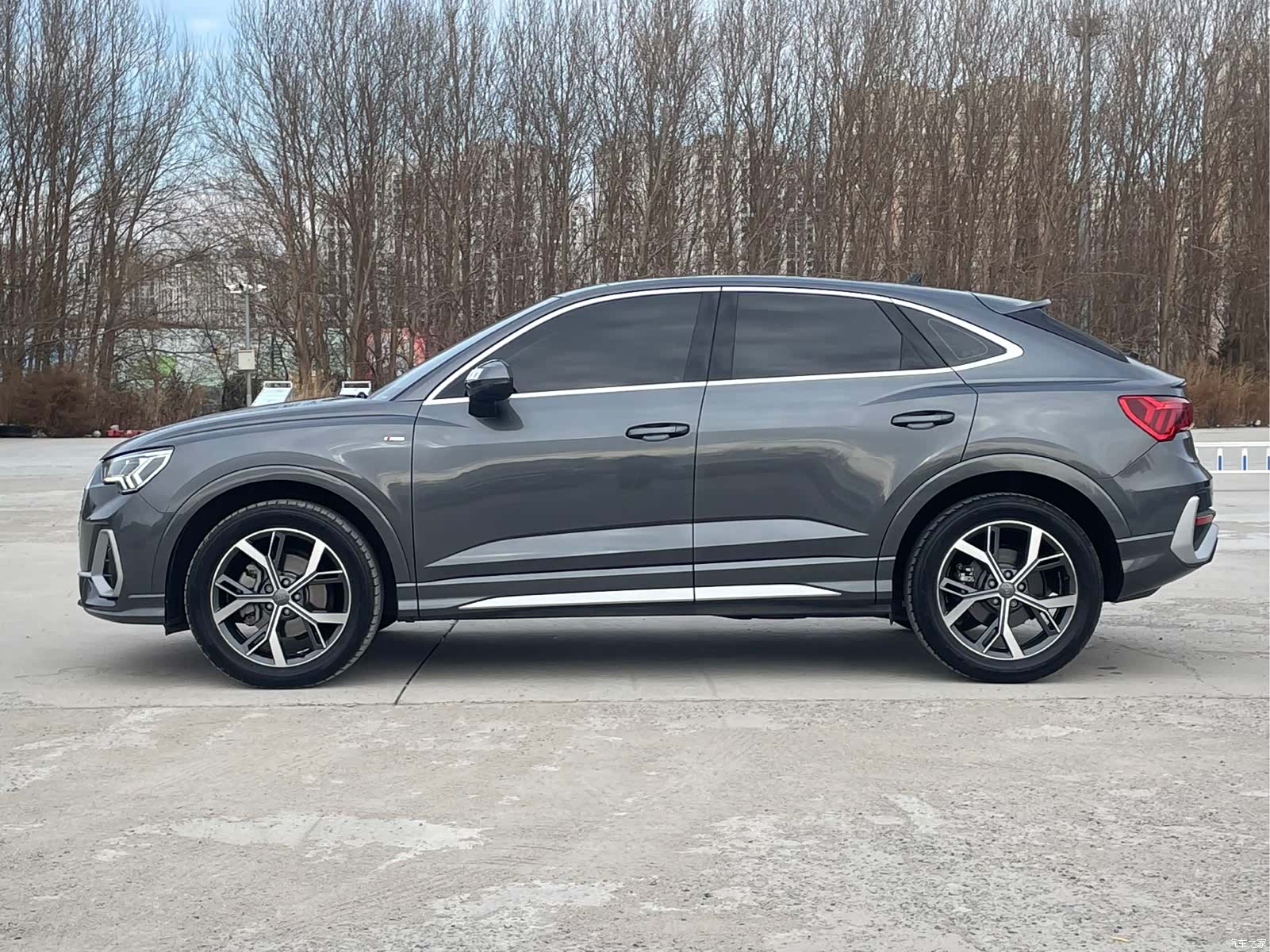 Audi Q3, 2021 3