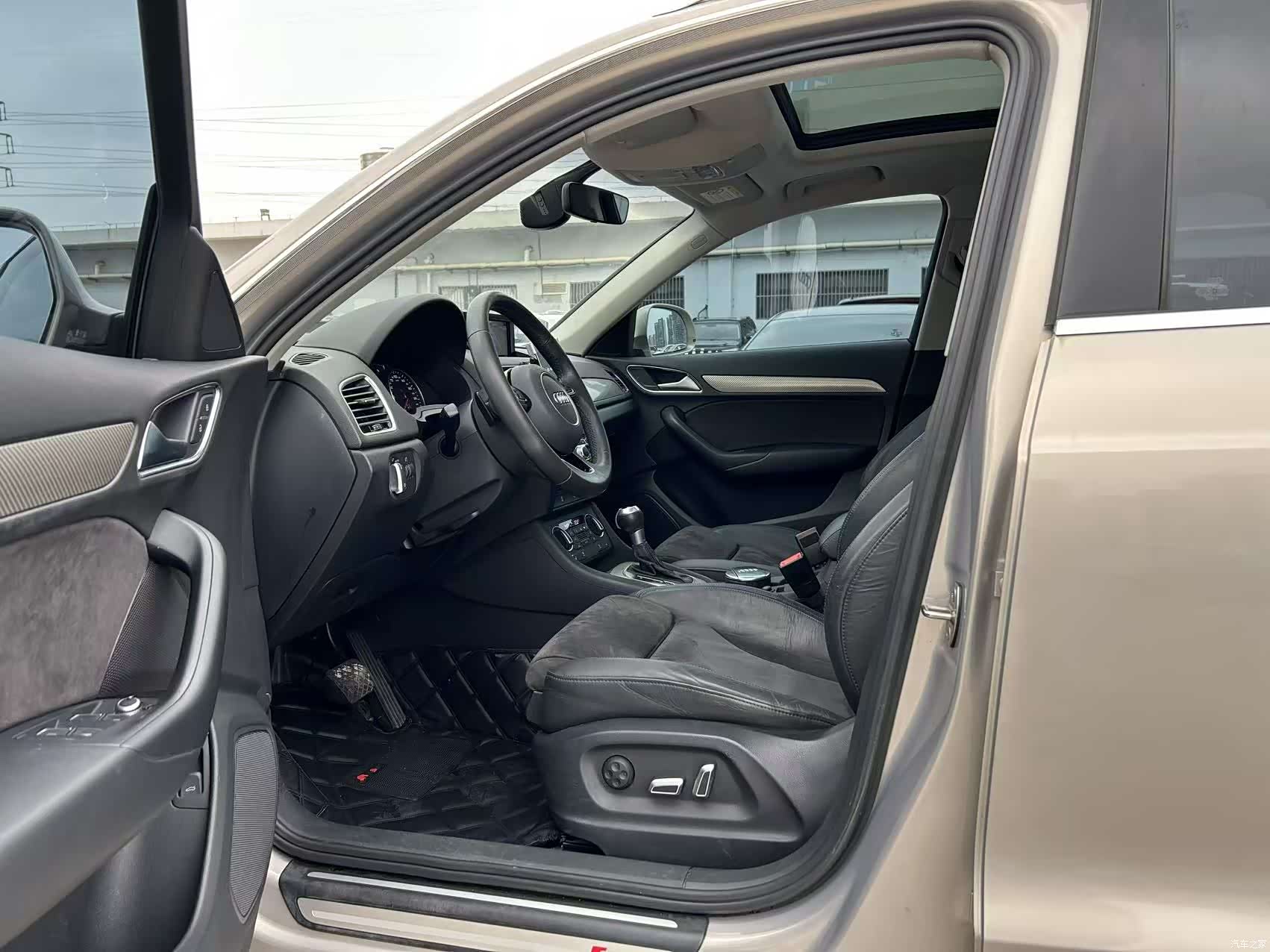 Audi Q3, 2019 4