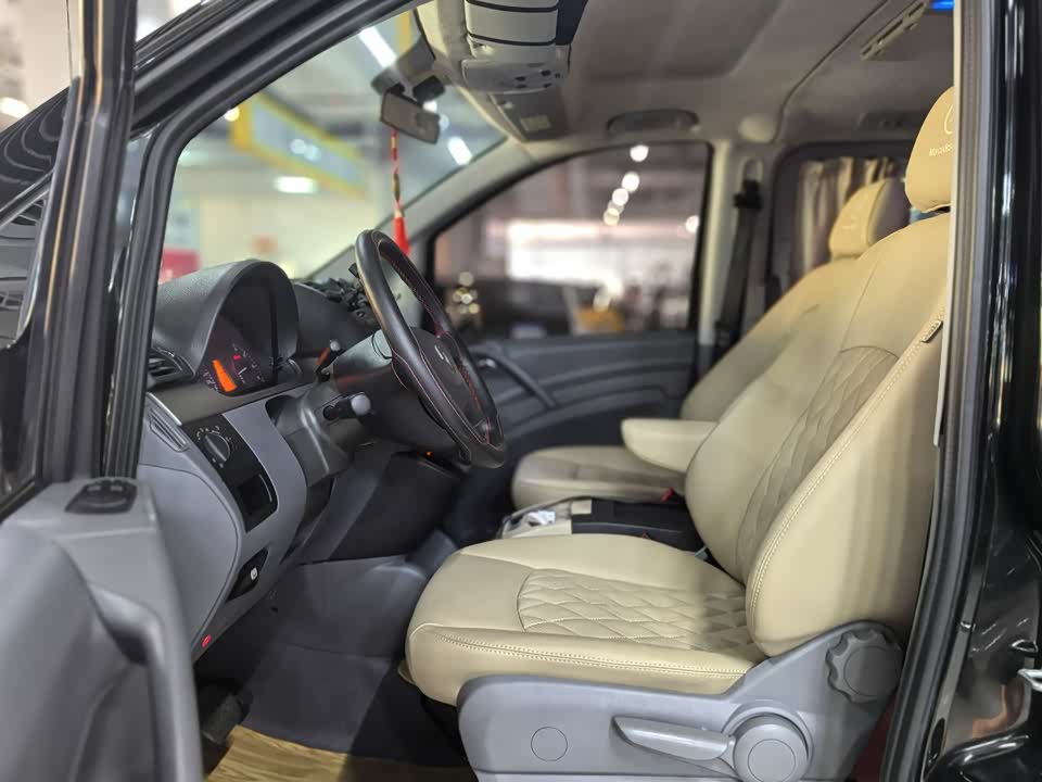 Mercedes-Benz Vito Mercedes-Benz Vito