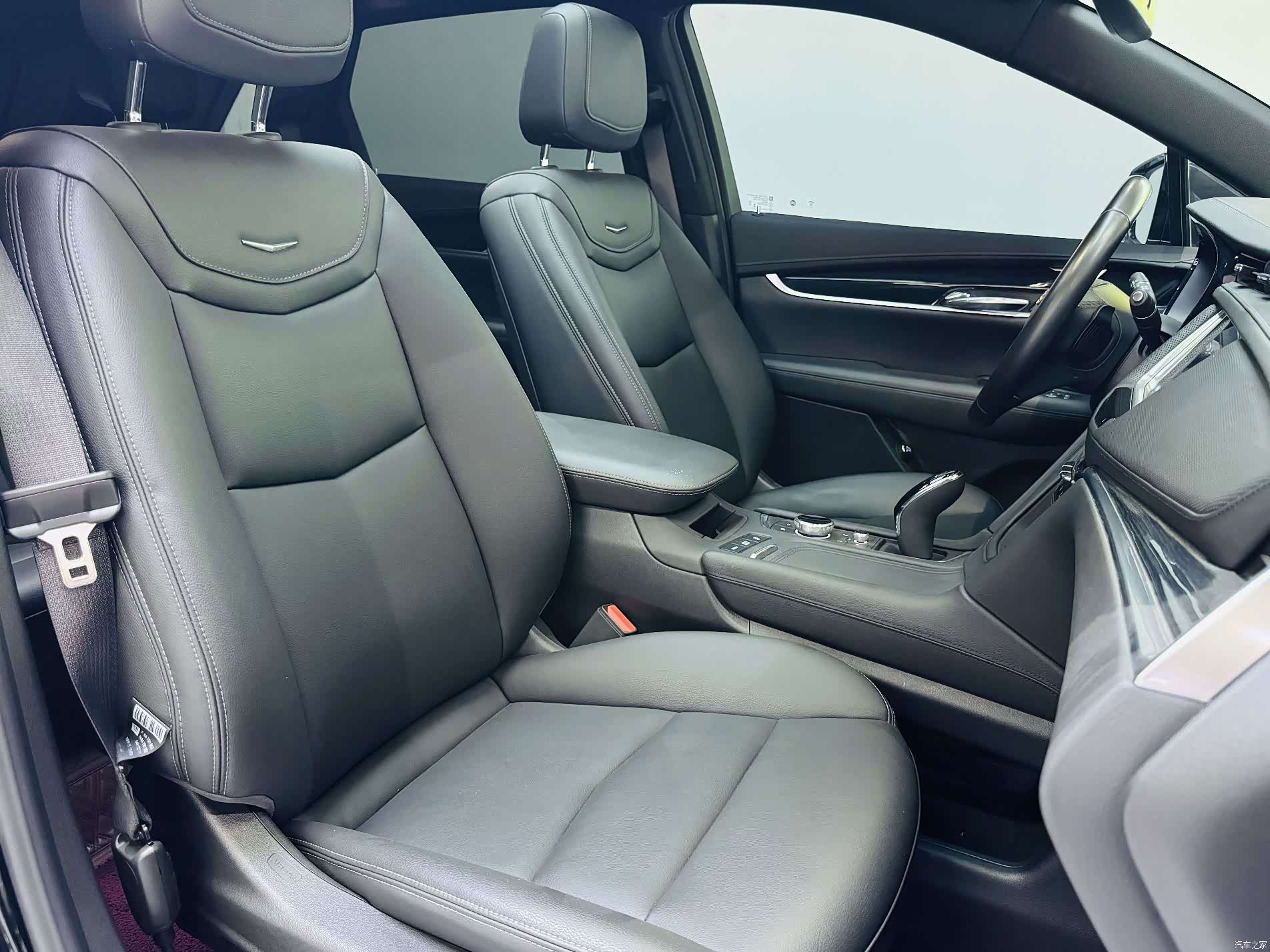 Cadillac XT5, 2024 14