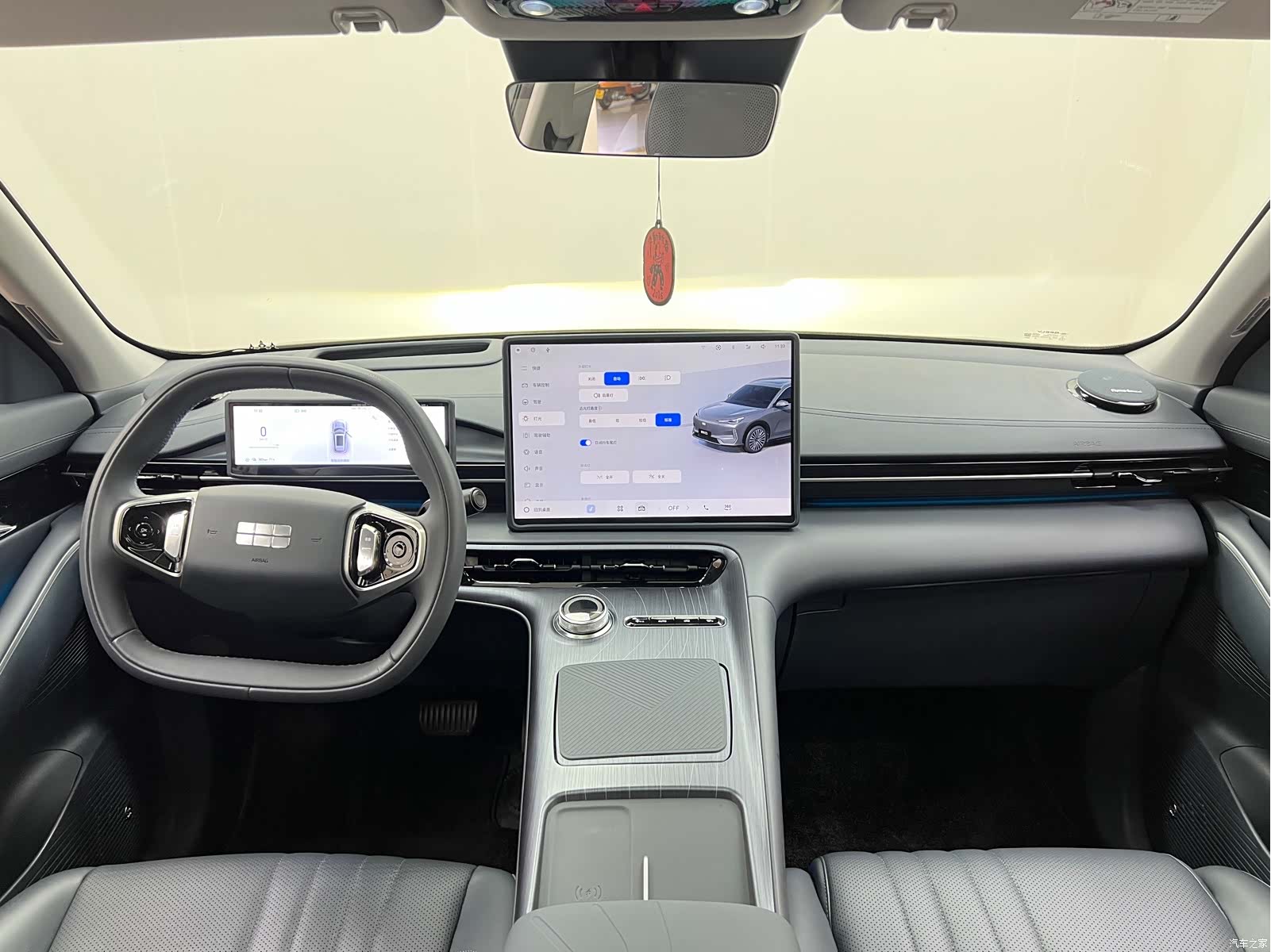 Geely Galaxy E5, 2024 20
