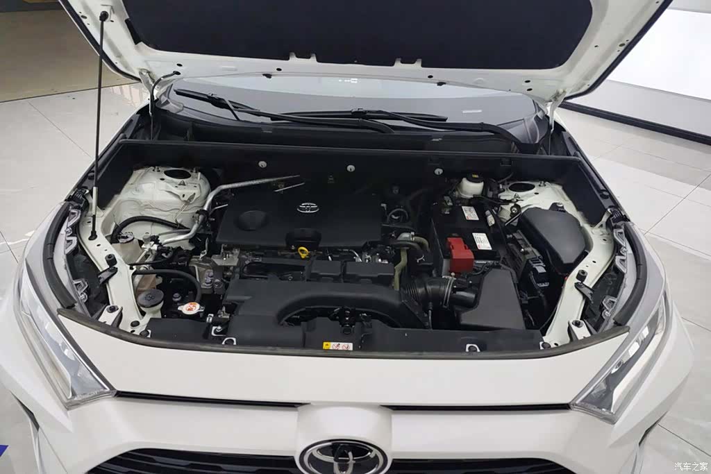 Toyota RAV4, 2021 10