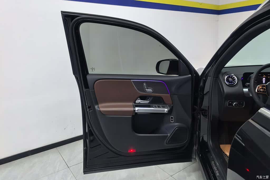 Mercedes-Benz GLB, 2022 7