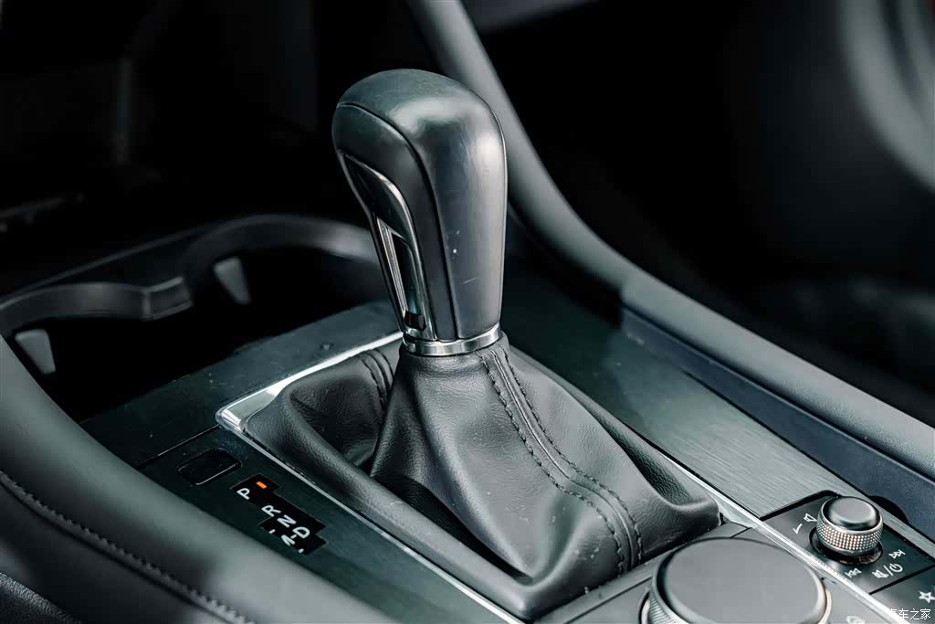 Mazda Mazda3, 2022 15