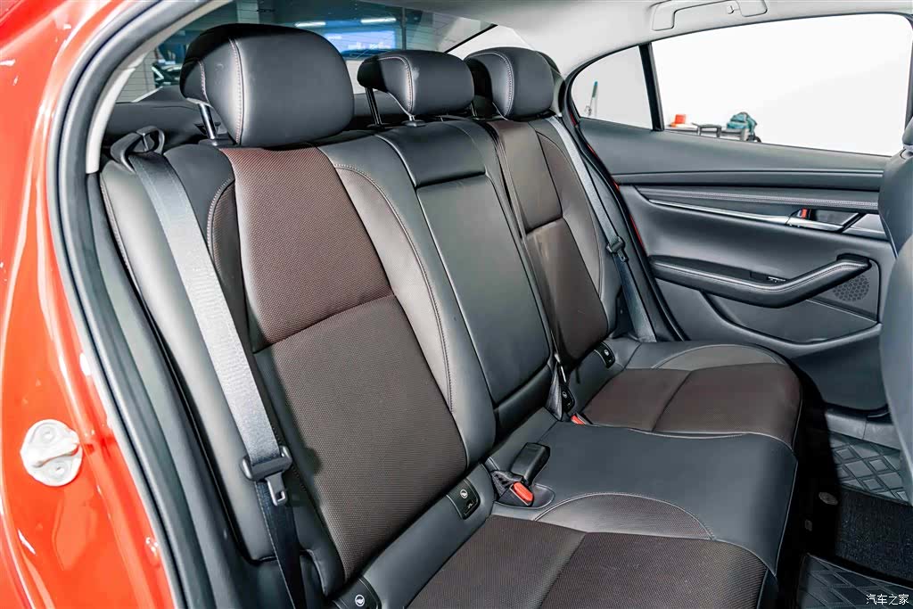 Mazda Mazda3, 2022 22