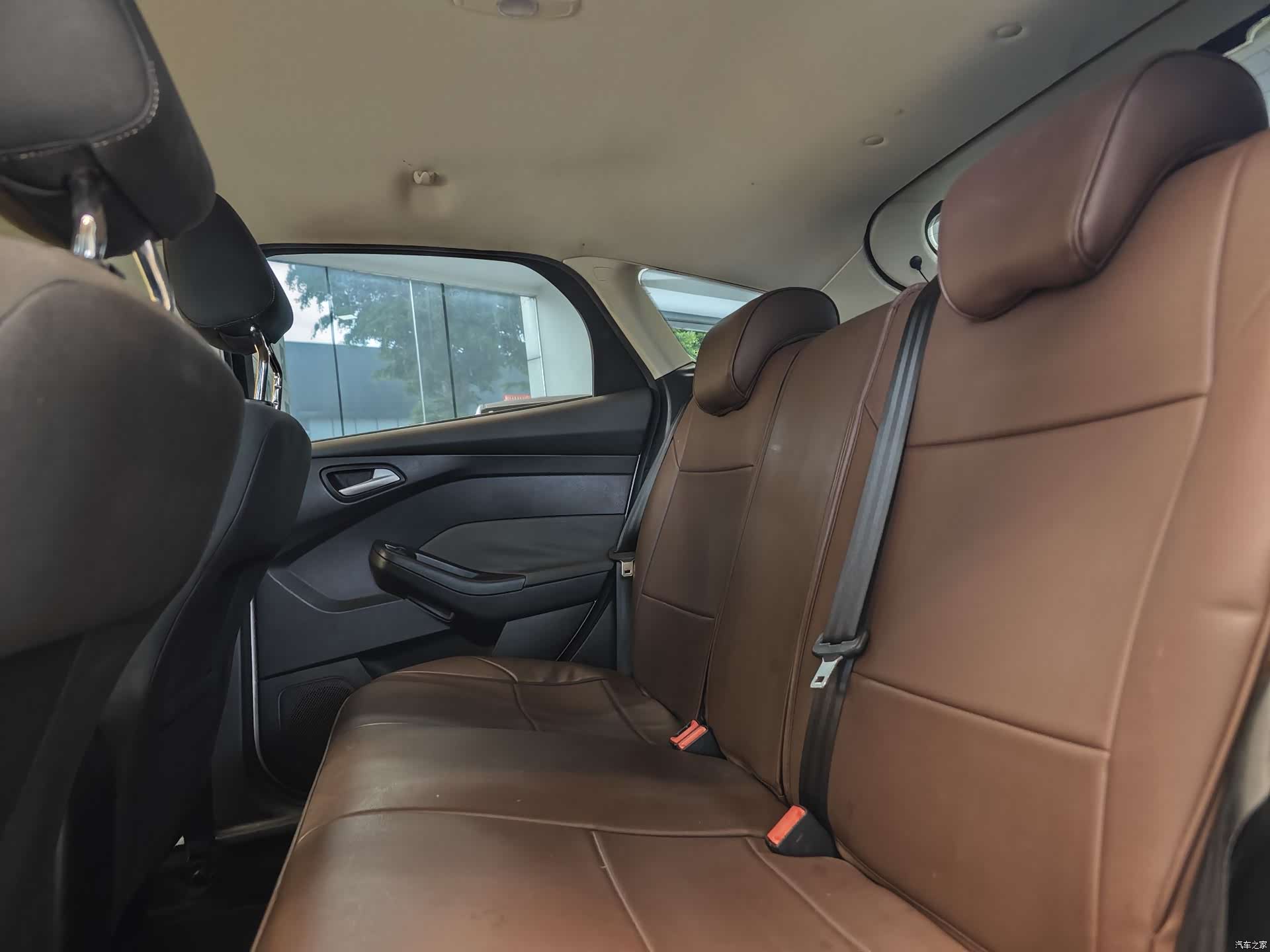 Ford Focus, 2015 22