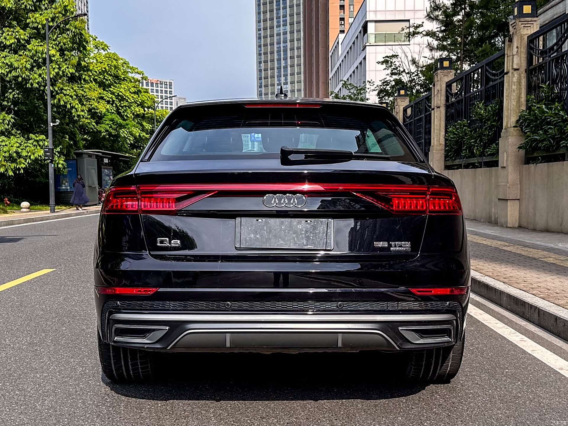 Audi Q8, 2020 все фото