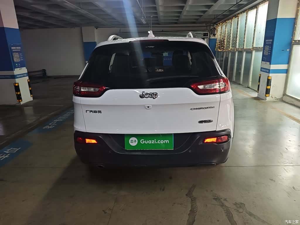 Jeep Cherokee, 2017 6