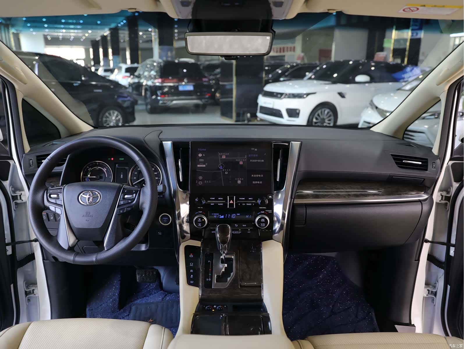 Toyota Vellfire, 2023 12