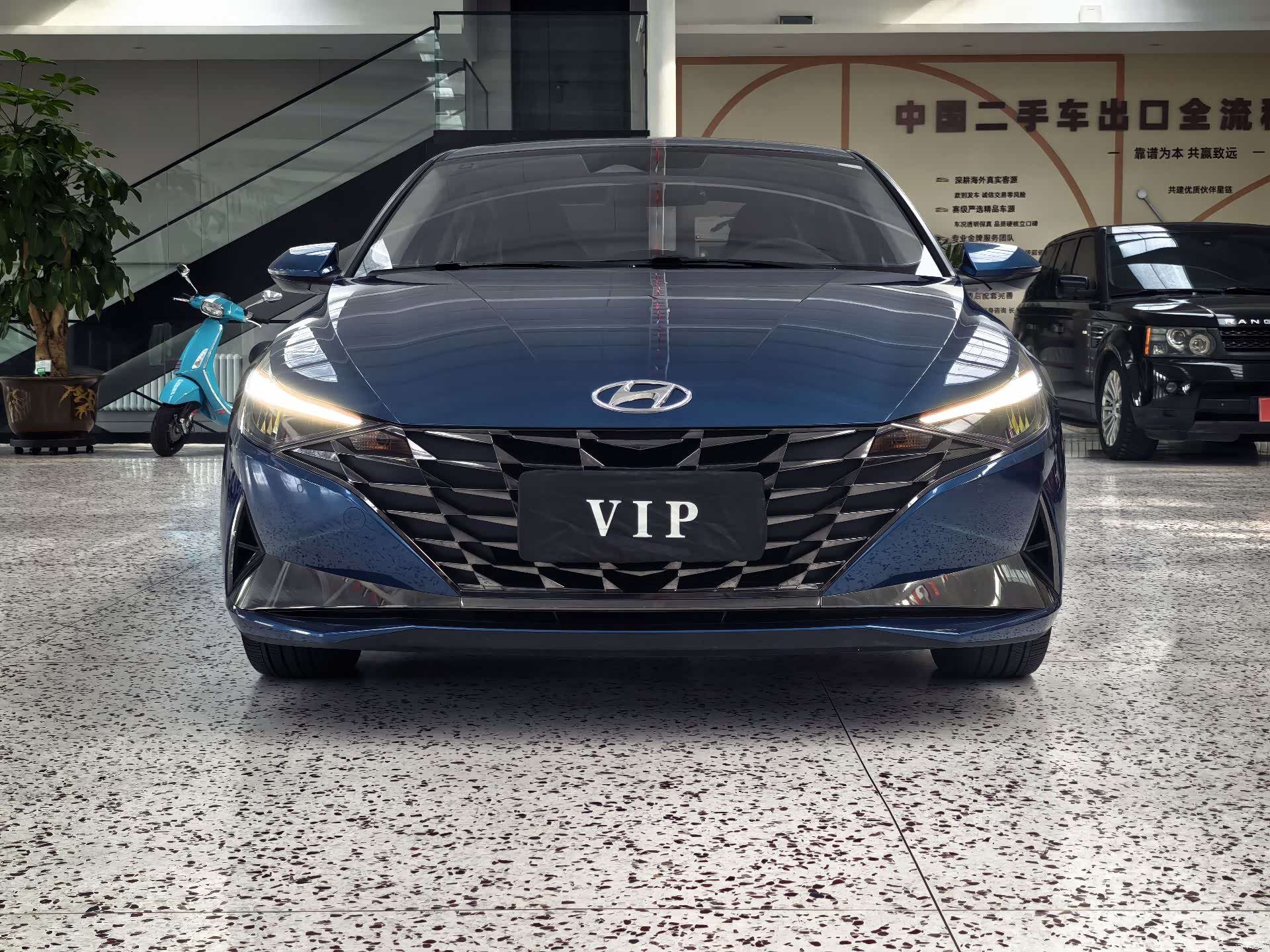 Hyundai Elantra, 2022 2