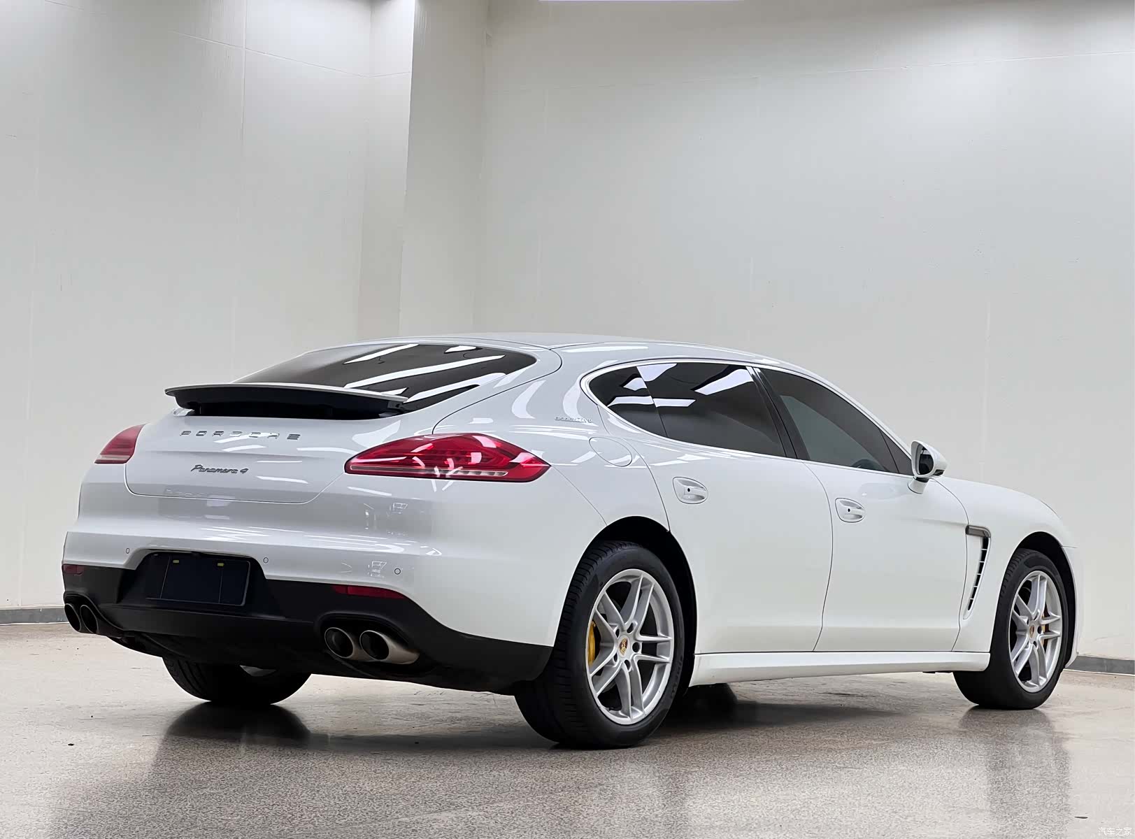 Porsche Panamera, 2015 все фото