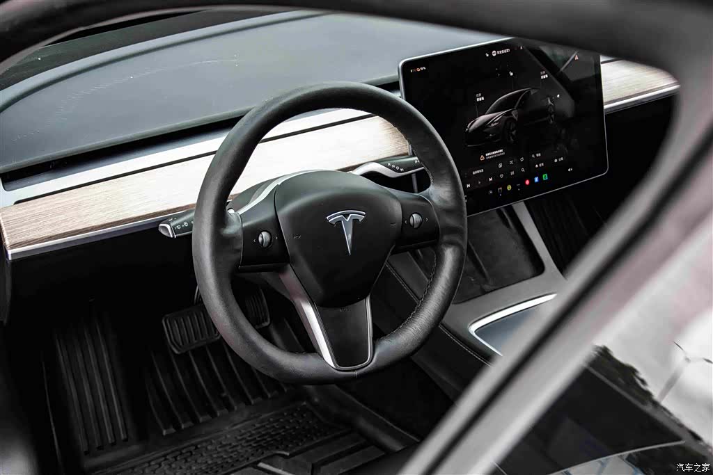 Tesla Model 3, 2022 10