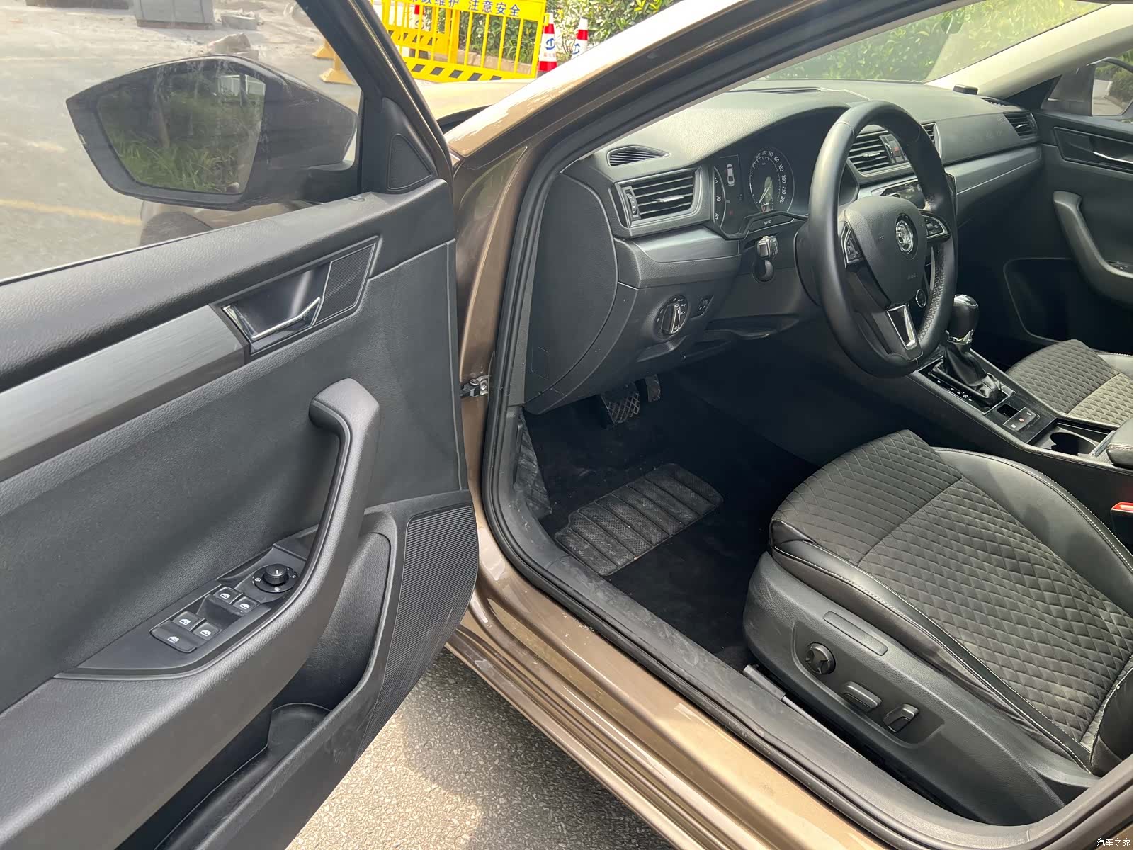Skoda Superb, 2017 8