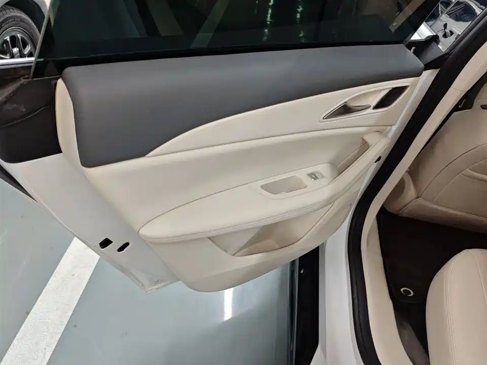 Forthing Xinghai S7 Forthing Xinghai S7