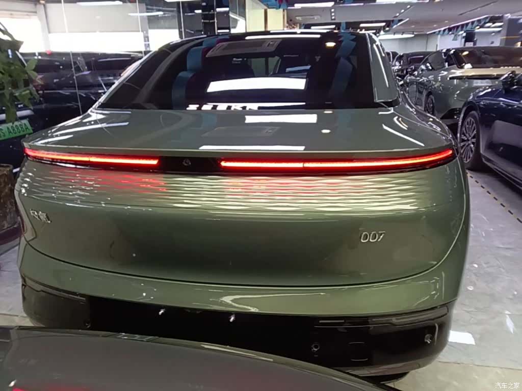 Zeekr 007, 2024 6
