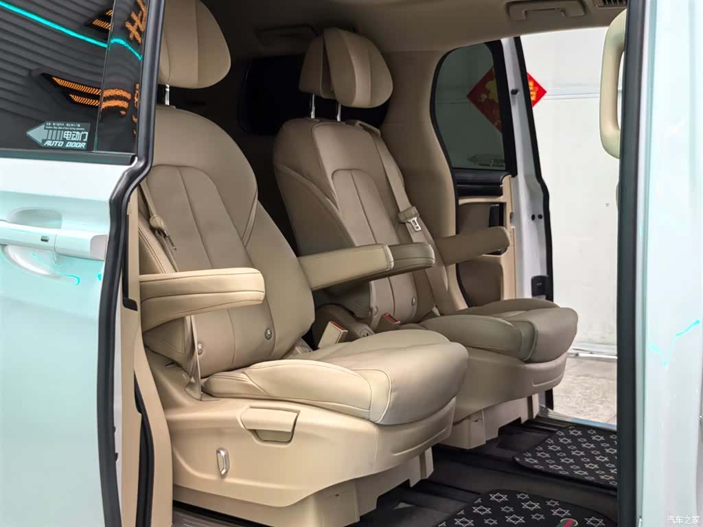 Buick GL8, 2023 9