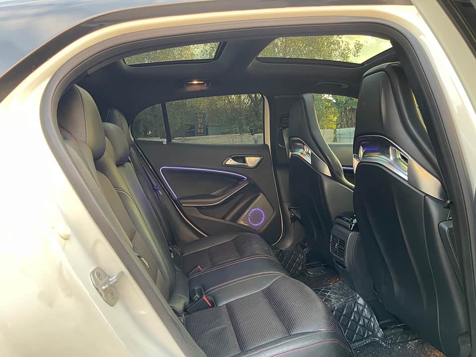 Mercedes-Benz GLA AMG