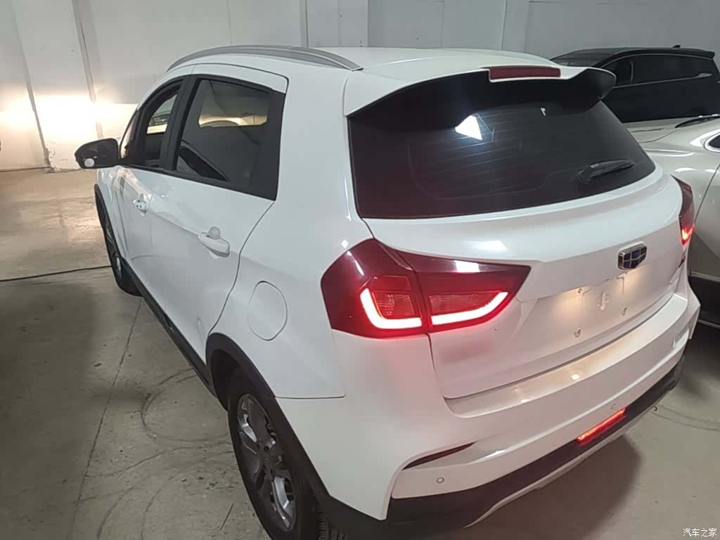 Geely X3, 2020 все фото