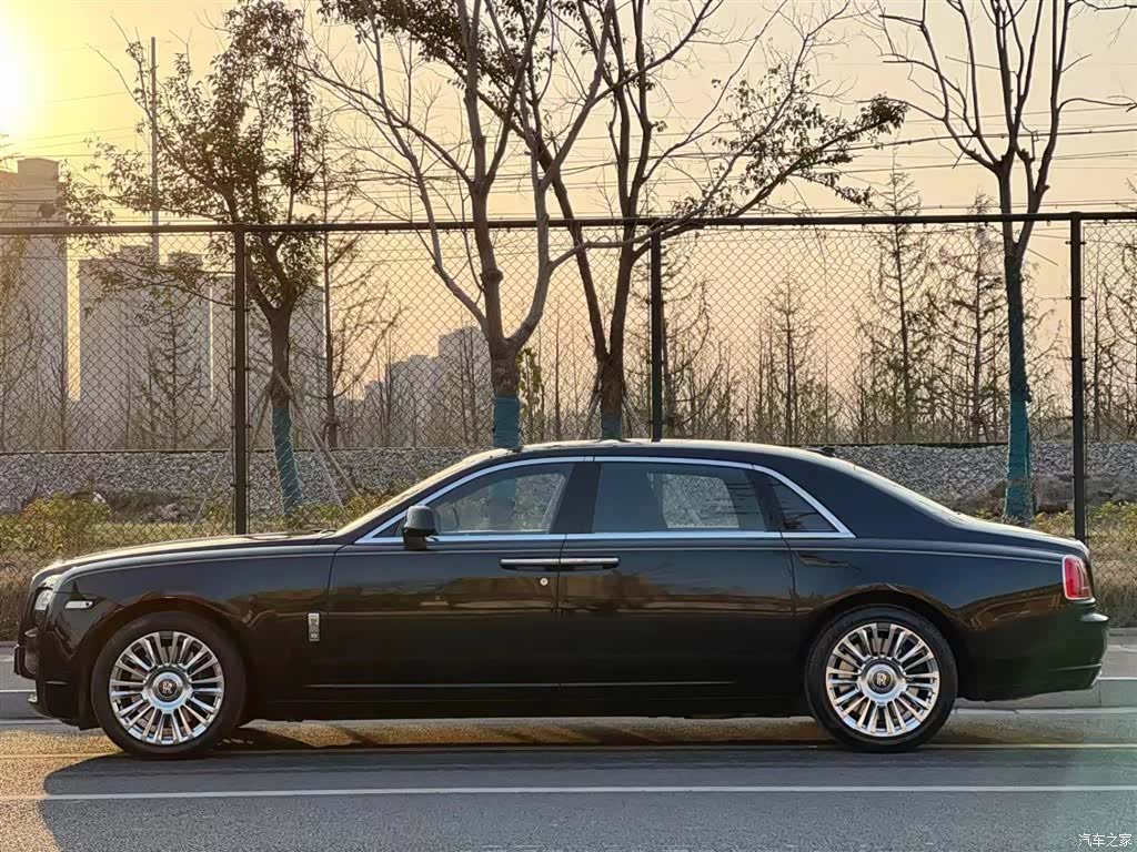 Rolls-Royce Ghost, 2012 4