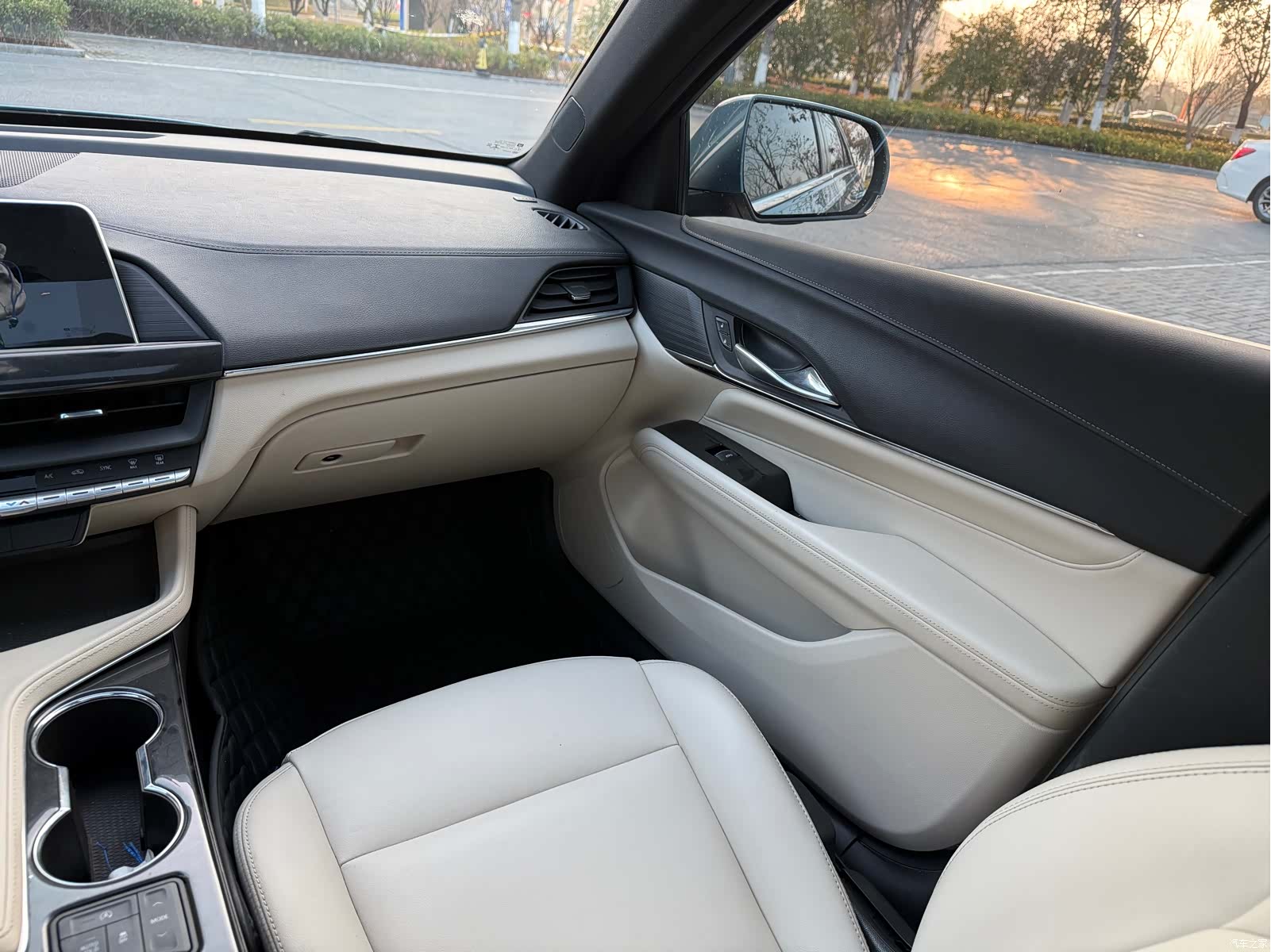 Cadillac CT4, 2023 11