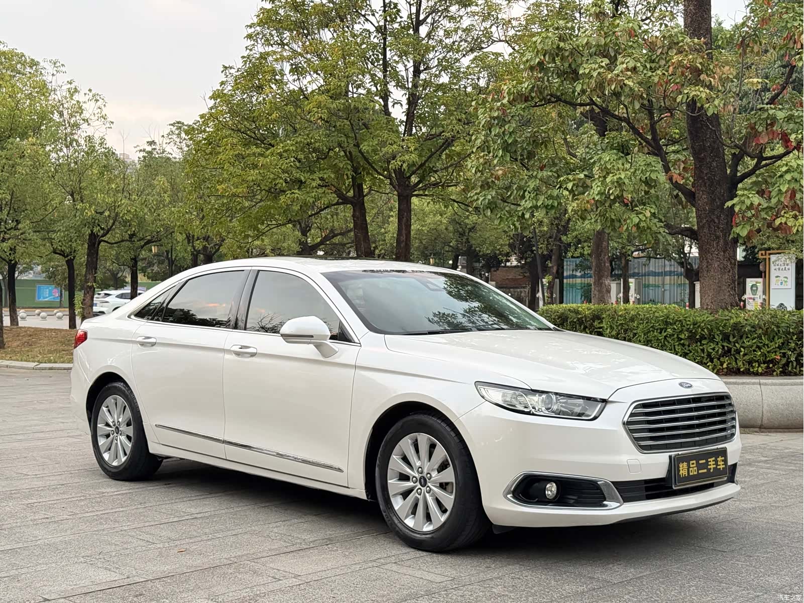 Ford Taurus, 2018 3