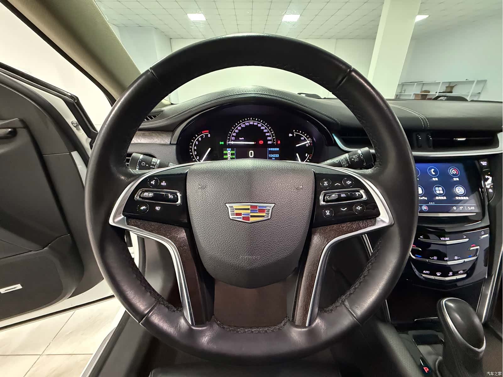 Cadillac XTS, 2019 13