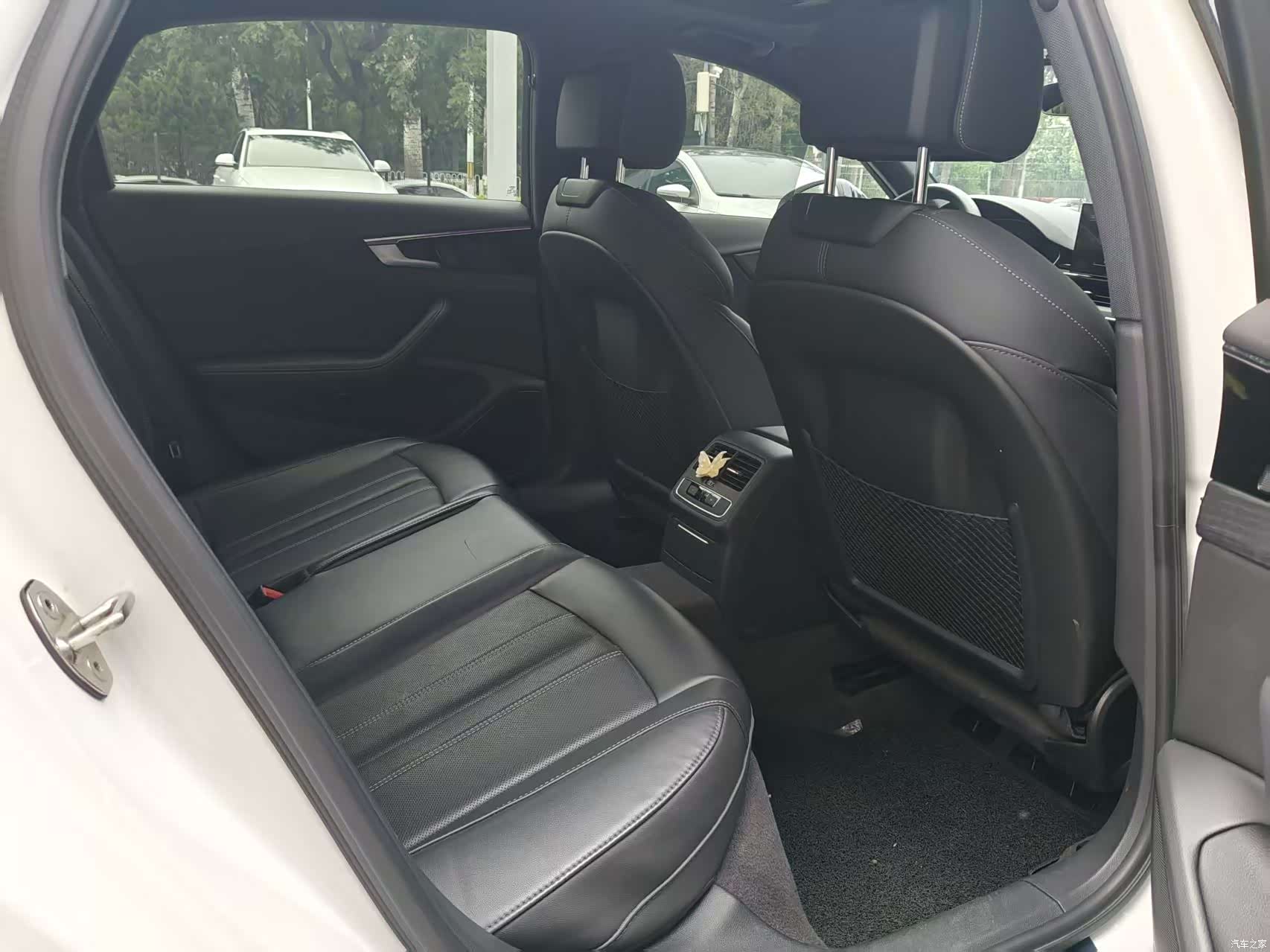 Audi A4L, 2023 10