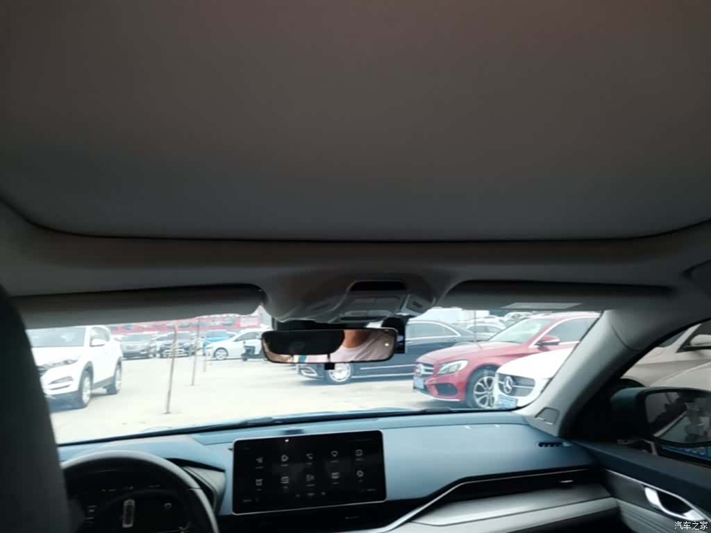 Geely Preface, 2021 18