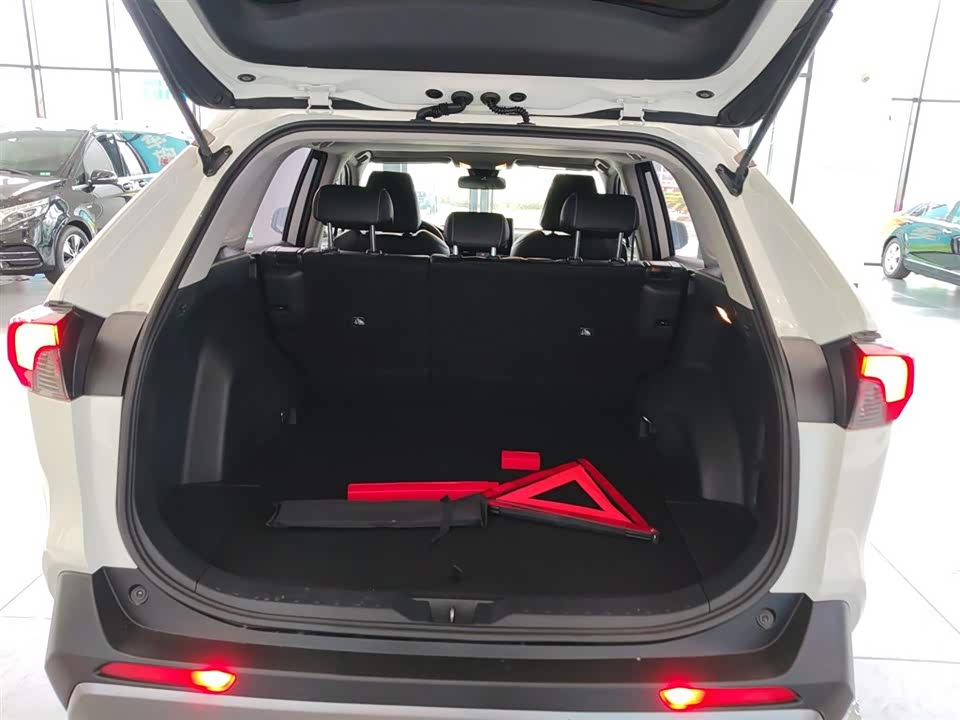 Toyota RAV4 Rongfang