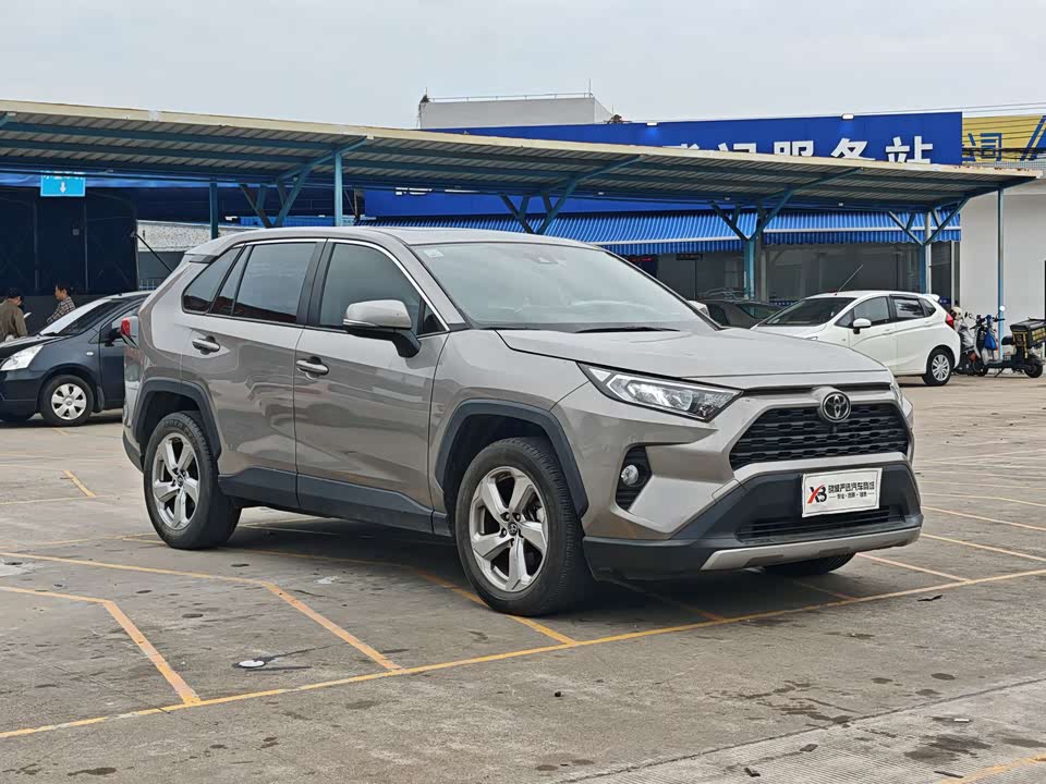 Toyota RAV4 Rongfang