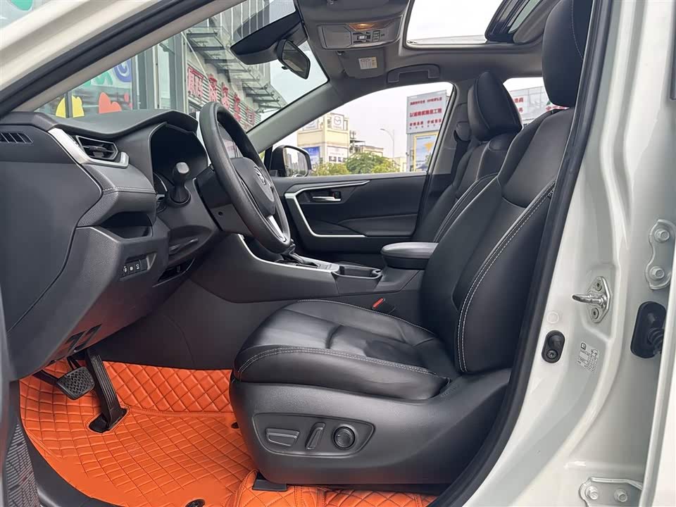 Toyota RAV4 Rongfang