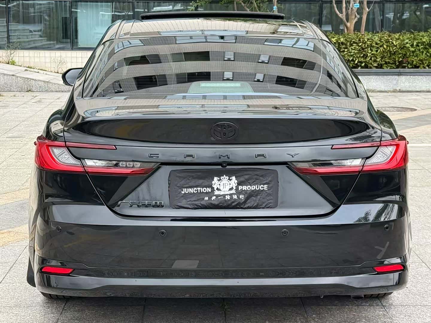 Toyota Camry, 2024 все фото